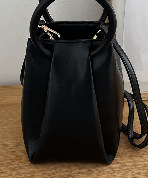 タックラウンドハンドルバッグ（ショルダーバッグ）｜CAPRICIEUX LE'MAGE（カプリシューレマージュ）