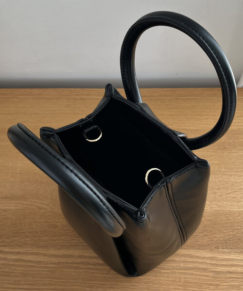 タックラウンドハンドルバッグ（ショルダーバッグ）｜CAPRICIEUX LE'MAGE（カプリシューレマージュ）