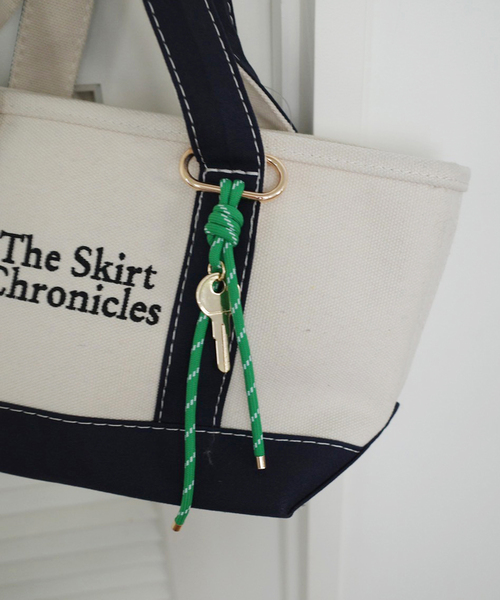 SLOBE IENA(スローブイエナ)の「SLOBE パラコードチャーム(キーケース/キーアクセサリー・レディース・ブラウン/グリーン・FREE)」の1枚目の写真