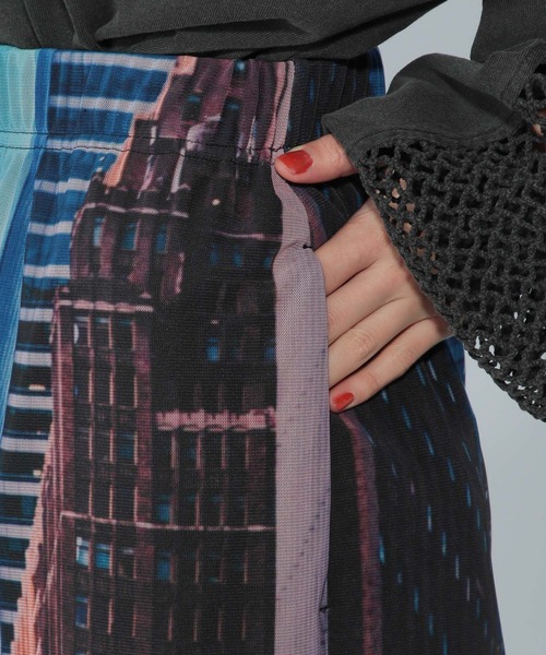 HARE（ハレ）の「city photoナロースカート(HARE)（スカート・レディース・ブラック/マルチ・FREE）」の18枚目の写真