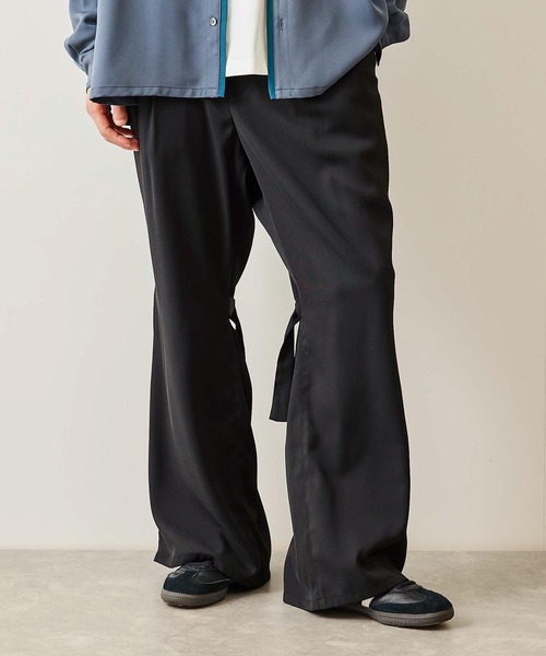 JUNRED（ジュンレッド）の「ニーベルテッドワイドフレアパンツ（スラックス・メンズ・ブラック/チャコールグレー・S/M/L）」の4枚目の写真