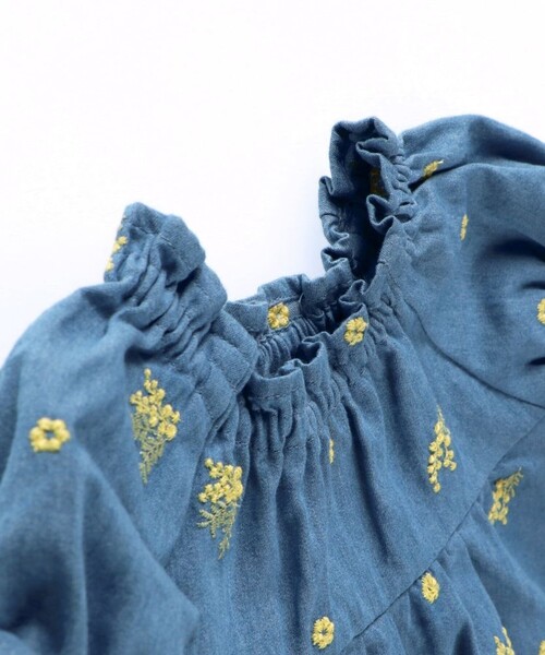 BRANSHES(ブランシェス)の「【ベビー/おそろい】ミモザ刺繍トップス&ボトムスセット(ロンパース・キッズ・オフホワイト/ブルー・70/80)」の6枚目の写真