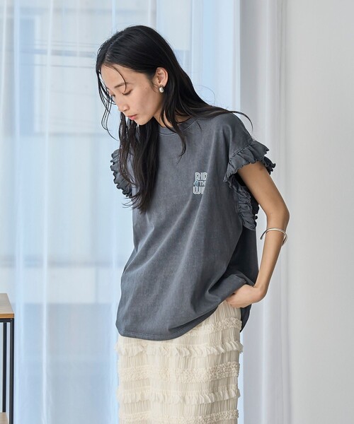 coen(コーエン)の「ピグメントアソートフリルTシャツ(Tシャツ/カットソー・レディース・その他1/コバルトブルー/オフホワイト/ダークグレー/ナチュラル/クリーム・M/L)」の18枚目の写真