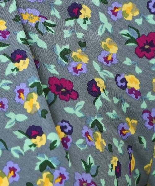 LAURA ASHLEY（ローラアシュレイ）の「【ジャージ素材／洗える／同柄アイテムあり】ポリアンサス柄 プルオーバー（Tシャツ/カットソー・レディース・グレー系5/ネイビー系・40/38）」の14枚目の写真