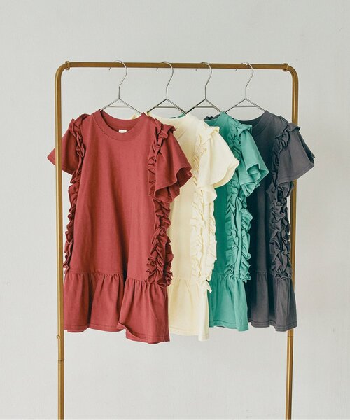 p.premier（ピードットプルミエ）の「【ジュニア対応】サイドフリルTシャツワンピース（ワンピース・キッズ・チャコール/グリーン/ブラウン/アイボリー・140/130/120/110/100/90/80）」の5枚目の写真