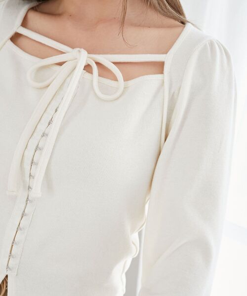 MAJESTIC LEGON(マジェスティックレゴン)の「フロントホックトップス(Tシャツ/カットソー・レディース・アイボリー/グレー/ピンク/ブラック・MEDIUM)」の11枚目の写真