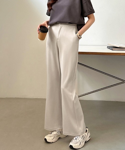 COCOMOMO(ココモモ)の「「楽 革 命」疲れない美フレアパンツ 楽革命フレアパンツ ストレッチ フレアパンツ バックゴム ストレッチパンツ レギュラー丈 トール丈(スウェットパンツ・レディース・グレー/ベージュ/ブラック/ライトブラウン/杢グレー・FREE/S(レギュラー丈)/M(レギュラー丈)/L(レギュラー丈)/S(トール丈)/M(トール丈)/L(トール丈))」の6枚目の写真