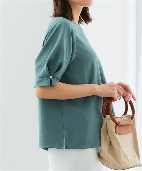 7days Life Styling(セブンデイズライフスタイリング)の「【接触冷感/UVカット】麻調合繊パール調袖タックブラウス(シャツ/ブラウス・レディース・モカ/ネイビー/グリーン/ライトベージュ・S/M/L/LL/3L/4L/5L/6L)」の11枚目の写真