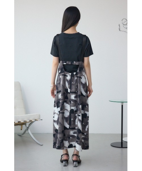AZUL by moussy(アズールバイマウジー)の「幾何学柄フレアワンピース(ワンピース・レディース・ブラック系その他/グリーン系その他・FREE)」の16枚目の写真