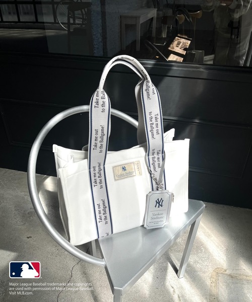 my twilight（マイトワイライト）の「【MLB】テープロゴ キャンバストートバッグ（トートバッグ・レディース・ネイビー/ブルー/レッド・FREE）」の20枚目の写真