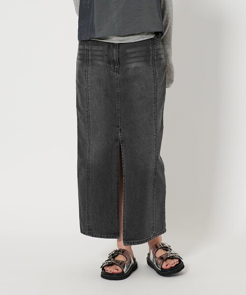 BEAUTY&YOUTH UNITED ARROWS(ビューティーアンドユースユナイテッドアローズ)の「コットンデニム フロントスリット ロングスカート(デニムスカート・レディース・ライトブルー/ブラック・M/S)」の2枚目の写真