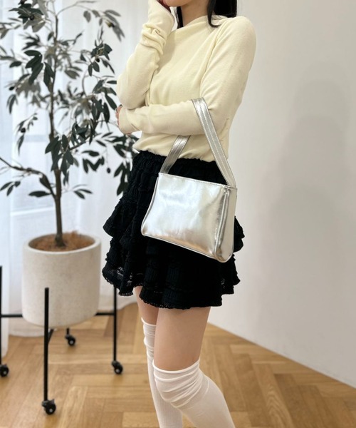 mebole(メボレ)の「feminineワンショルダートップ(ニット/セーター・レディース・ピンク/ブラック/アイボリー/ブルー・FREE)」の10枚目の写真