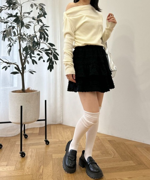 mebole(メボレ)の「feminineワンショルダートップ(ニット/セーター・レディース・ピンク/ブラック/アイボリー/ブルー・FREE)」の7枚目の写真