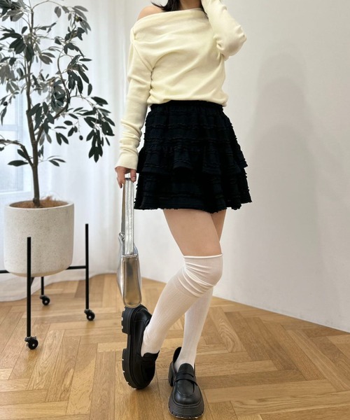 mebole(メボレ)の「feminineワンショルダートップ(ニット/セーター・レディース・ピンク/ブラック/アイボリー/ブルー・FREE)」の6枚目の写真