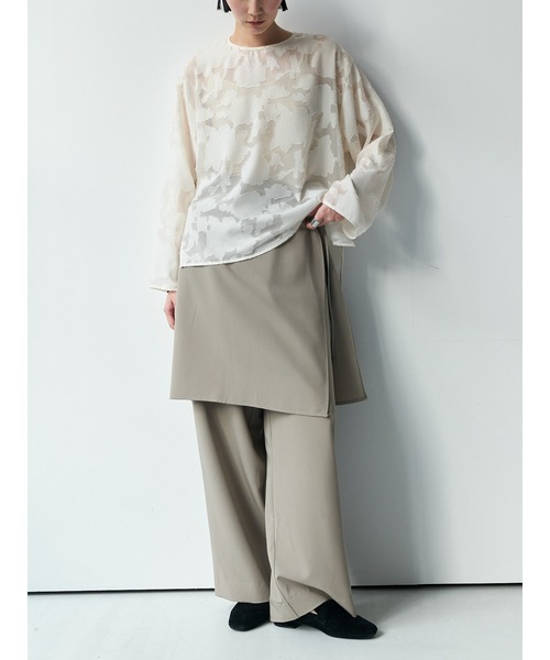 Brown&Street(ブラウンアンドストリート)の「ラップレイヤードワイドパンツ(その他パンツ・レディース・ブラック/グレイッシュベージュ・FREE/L~LL)」の5枚目の写真