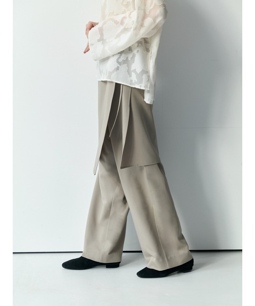 Brown&Street(ブラウンアンドストリート)の「ラップレイヤードワイドパンツ(その他パンツ・レディース・ブラック/グレイッシュベージュ・FREE/L~LL)」の6枚目の写真