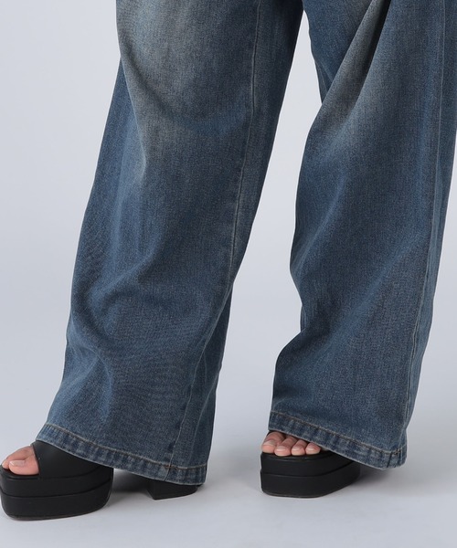 CECIL McBEE（セシルマクビー）の「Vネックデニムサロペット（サロペット/オーバーオール・レディース・サックスブルー/ブルー・MEDIUM）」の11枚目の写真