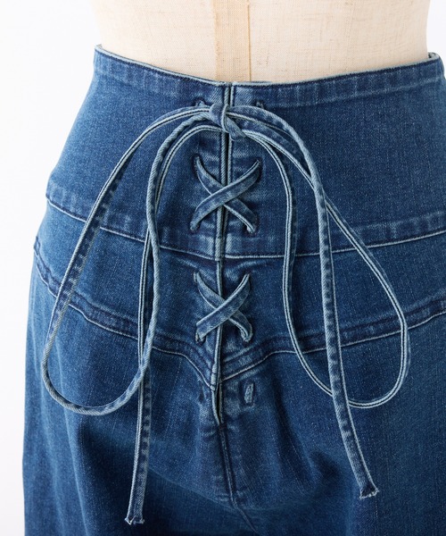 one after another NICE CLAUP(ワンアフターアナザーナイスクラップ)の「【サイズ展開あり】バックレースアップワイドデニムパンツ(デニムパンツ・レディース・ブルー/ネイビー・SMALL/MEDIUM)」の4枚目の写真