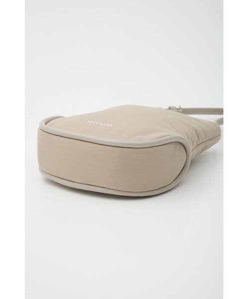 ADD CULUMN（アドカラム）の「ROLLA POCHETTE FABRIC バッグ（ショルダーバッグ・レディース・ブラック/グレイッシュベージュ・FREE）」の14枚目の写真
