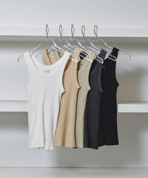 TODAYFUL（トゥデイフル）の「TODAYFUL Seamless Rib Tanktop 12510607（タンクトップ・レディース・ホワイト/グレー/ネイビー/ベージュ/グリーン・FREE）」の9枚目の写真
