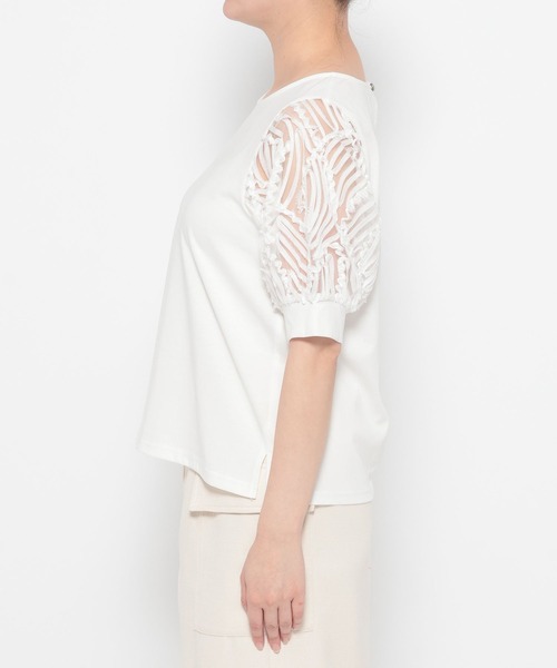 Andemiu（アンデミュウ）の「コードレーススリーブカットソー498170（Tシャツ/カットソー・レディース・オフホワイト/ブラック・FREE）」の6枚目の写真