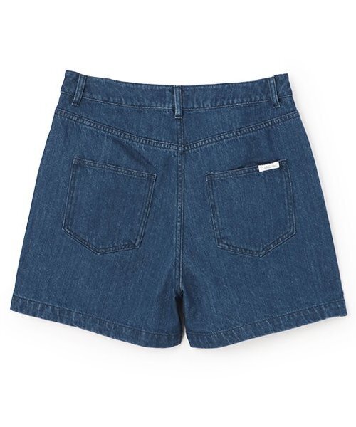 LUKU nari（ルクナーリ）の「デニムショートパンツ（デニムパンツ・レディース・キナリ/サックスブルー/ブルー・F）」の4枚目の写真