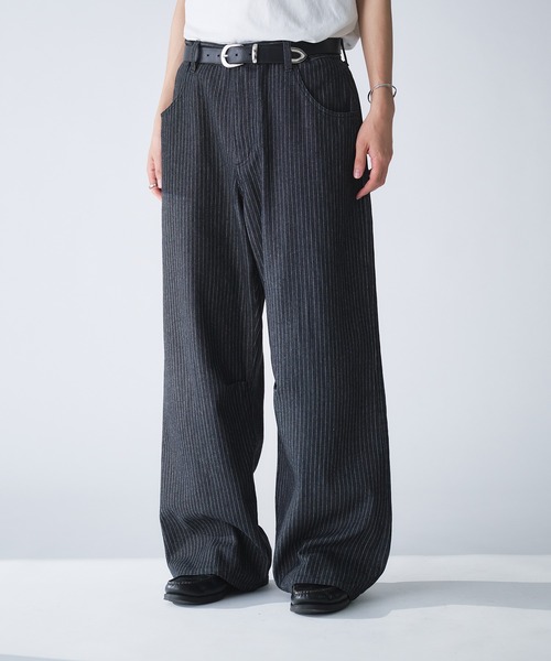 Adoon plain（アドーンプレーン）の「STRIPE DART WIDE STRAIGHT DENIM / ストライプダーツワイドストレートデニム（デニムパンツ・メンズ・ネイビー/ブラック・SMALL/MEDIUM/LARGE）」の3枚目の写真