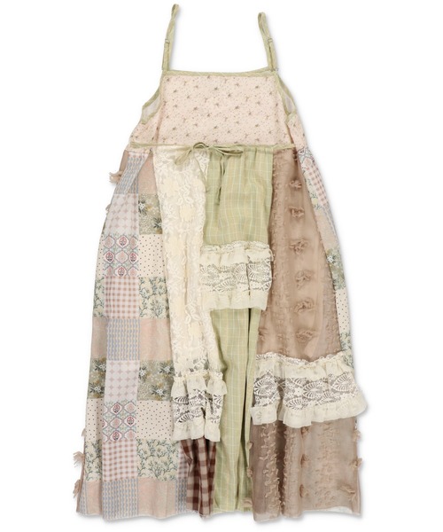 SPINNS（スピンズ）の「重ねるだけで雰囲気まとえる★ちぐはぐパッチワークが主役のロングキャミワンピ（ワンピース・レディース・グリーン/ベージュ/ホワイト/ボルドー・ONESIZE）」の17枚目の写真