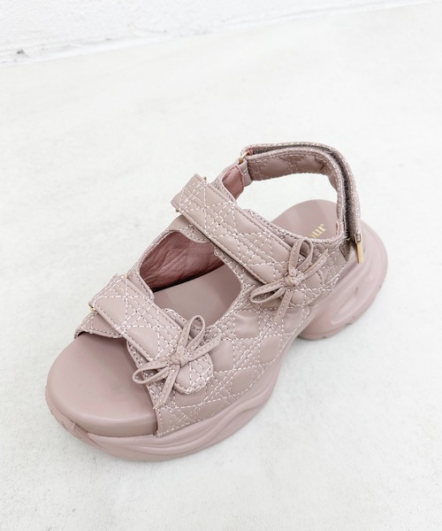 apres jour（アプレジュール）の「キルティングリボンサンダル（サンダル・レディース・オフホワイト/ブラック/ピンクベージュ・SMALL/LARGE/MEDIUM）」の9枚目の写真