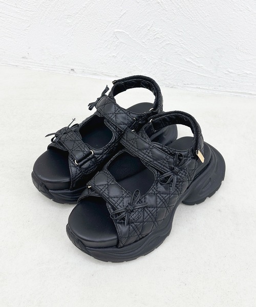 apres jour（アプレジュール）の「キルティングリボンサンダル（サンダル・レディース・オフホワイト/ブラック/ピンクベージュ・SMALL/LARGE/MEDIUM）」の10枚目の写真