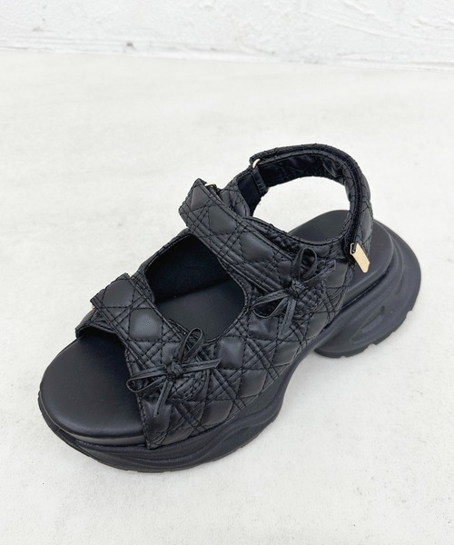 apres jour（アプレジュール）の「キルティングリボンサンダル（サンダル・レディース・オフホワイト/ブラック/ピンクベージュ・SMALL/LARGE/MEDIUM）」の11枚目の写真