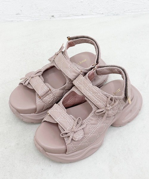 apres jour（アプレジュール）の「キルティングリボンサンダル（サンダル・レディース・オフホワイト/ブラック/ピンクベージュ・SMALL/LARGE/MEDIUM）」の8枚目の写真