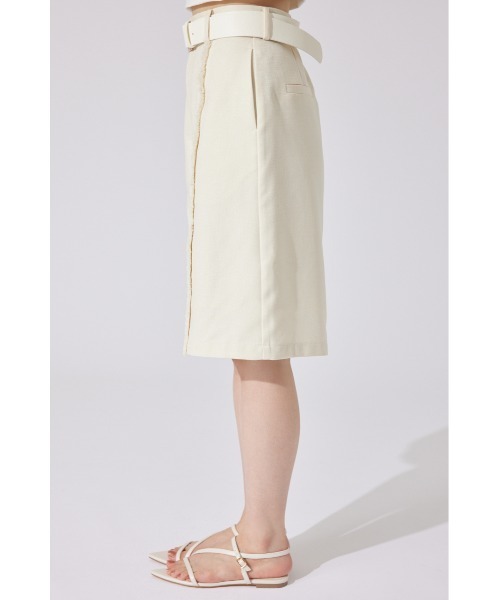 rienda（リエンダ）の「【AKB48千葉恵里さん着用】ベルト付きハーフパンツ セットアップ 夏服（スラックス・レディース・アイボリー/ブラウン・SMALL/MEDIUM）」の9枚目の写真