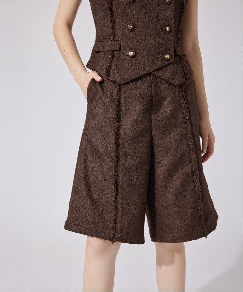 rienda（リエンダ）の「【AKB48千葉恵里さん着用】ベルト付きハーフパンツ セットアップ 夏服（スラックス・レディース・アイボリー/ブラウン・SMALL/MEDIUM）」の18枚目の写真