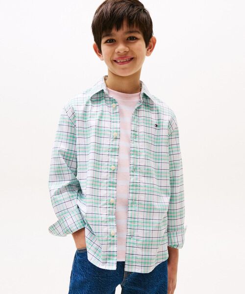 TOMMY HILFIGER(トミーヒルフィガー)の「BOYS マルチカラーチェックロングスリーブシャツ(シャツ/ブラウス・キッズ・グリーン系その他・130cm/160cm/150cm/140cm)」の1枚目の写真