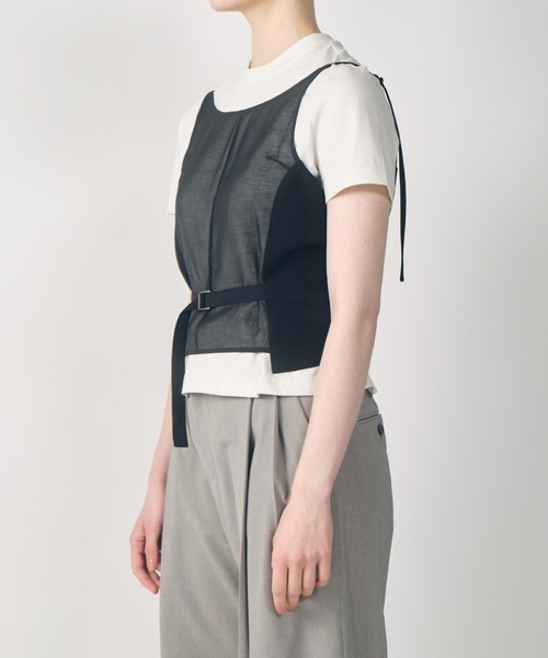 LE CIEL BLEU(ルシェルブルー)の「バックアンドフロントジレ / Back and Front Gilet(シャツ/ブラウス・レディース・ベージュ/ブラック・36/38)」の6枚目の写真