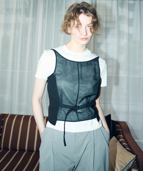 LE CIEL BLEU(ルシェルブルー)の「バックアンドフロントジレ / Back and Front Gilet(シャツ/ブラウス・レディース・ベージュ/ブラック・36/38)」の15枚目の写真