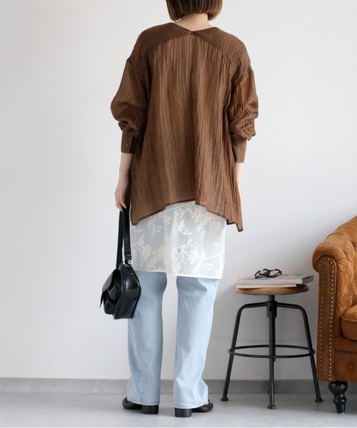 cepo(セポ)の「〈セットアップ対応〉フラワー刺繍キャミワンピース(ワンピース・レディース・オフホワイト/ブラウン・M)」の11枚目の写真