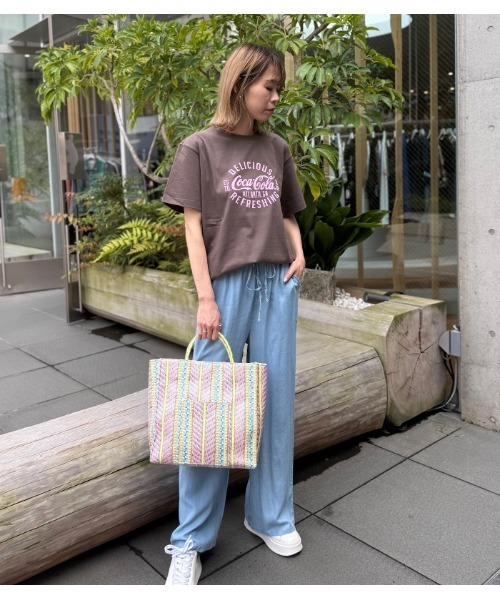 Desert Rose(デザートローズ)の「【Mylanka/ミランカ】コカ・コーラ ロゴプリントTシャツ(Tシャツ/カットソー・レディース・チャコールグレー/ホワイト/レッド・FREE)」の13枚目の写真