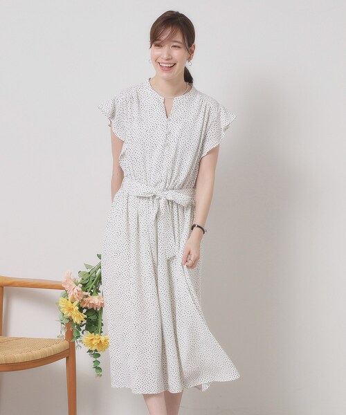 ITS'DEMO(イッツデモ)の「【手洗い可】フリル袖ブラウジングワンピース(ワンピース・レディース・サックスブルー/ブラック系/ホワイト系3/ネイビー・00)」の1枚目の写真