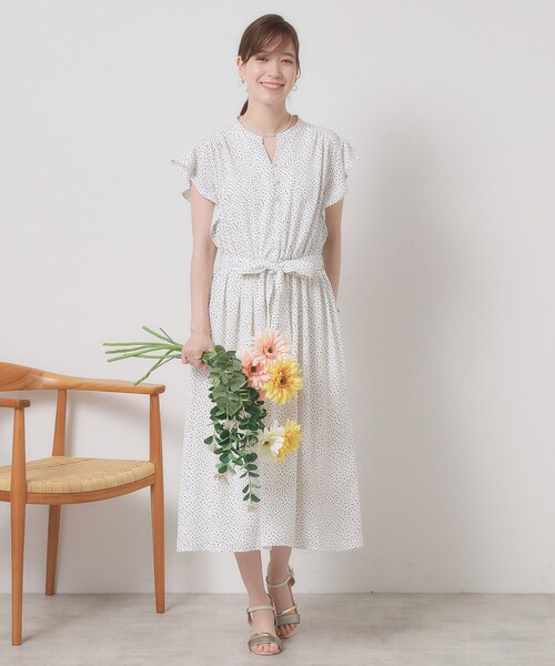 ITS'DEMO(イッツデモ)の「【手洗い可】フリル袖ブラウジングワンピース(ワンピース・レディース・サックスブルー/ブラック系/ホワイト系3/ネイビー・00)」の18枚目の写真