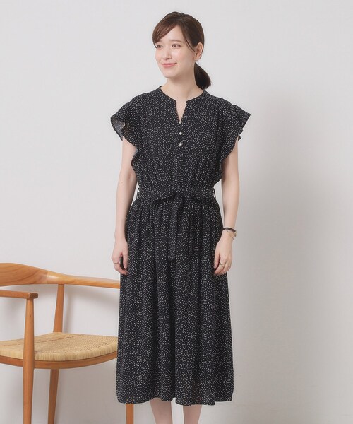 ITS'DEMO(イッツデモ)の「【手洗い可】フリル袖ブラウジングワンピース(ワンピース・レディース・サックスブルー/ブラック系/ホワイト系3/ネイビー・00)」の12枚目の写真