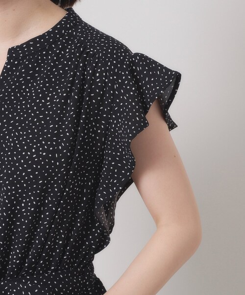 ITS'DEMO(イッツデモ)の「【手洗い可】フリル袖ブラウジングワンピース(ワンピース・レディース・サックスブルー/ブラック系/ホワイト系3/ネイビー・00)」の16枚目の写真