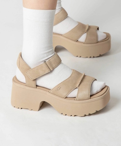 関税込み♪【UGG】New Heights 厚底 ★ロゴ スエード サンダル UGG NEW HEIGHTS ANKLE STRAP アグ ニューハイツ アンクル