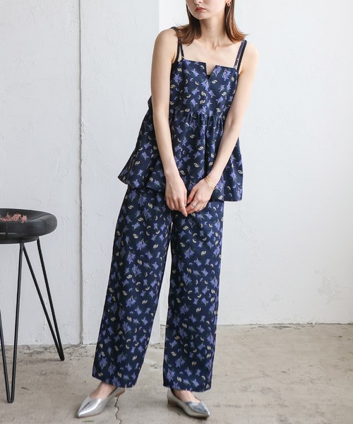 VitaFelice(ヴィータフェリーチェ)の「小花柄キャミビスチェトップス/ペプラムデザイン(キャミソール・レディース・ブラック/ベージュ/ネイビー・FREE)」の20枚目の写真