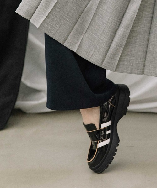 MARECHAL TERRE（マルシャルテル）の「ラインローファー（ローファー・レディース・ブラック/ブラウン/ネイビー/シルバー・23.5/22.5/24.5）」の2枚目の写真