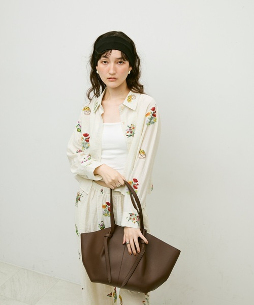 Lutim by u(ルチバイユー)の「Diamond tote bag / ダイアモンドトートバック(トートバッグ・レディース・アイボリー/ブラック/ブラウン・FREE)」の20枚目の写真