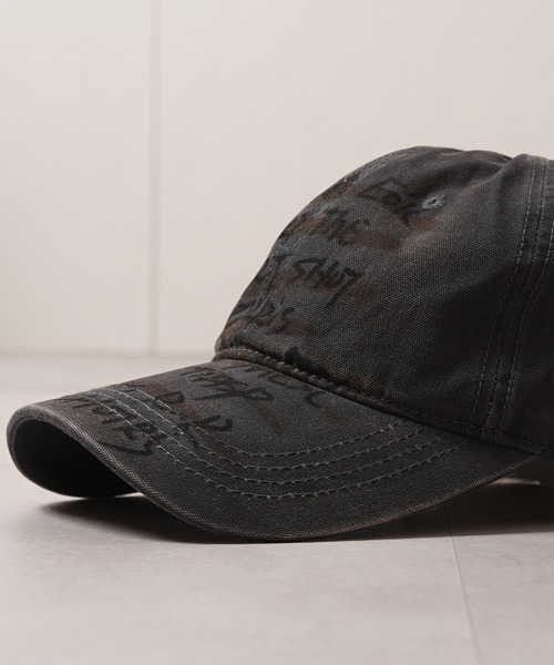 1111clothing(ワンフォークロージング)の「ヴィンテージ メッセージロゴ カーブキャップ / Vintage Message Logo Curved Cap(キャップ・メンズ・ブラック/チャコールグレー/ベージュ・FREE)」の6枚目の写真