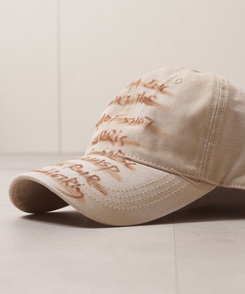 1111clothing(ワンフォークロージング)の「ヴィンテージ メッセージロゴ カーブキャップ / Vintage Message Logo Curved Cap(キャップ・メンズ・ブラック/チャコールグレー/ベージュ・FREE)」の7枚目の写真