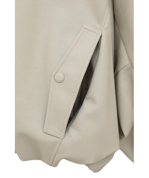 CLANE（クラネ）の「CLANE/クラネ/FAKE LEATHER BALLOON JACKET（ブルゾン・レディース・ブラック/アイボリー/ブラウン・1）」の8枚目の写真